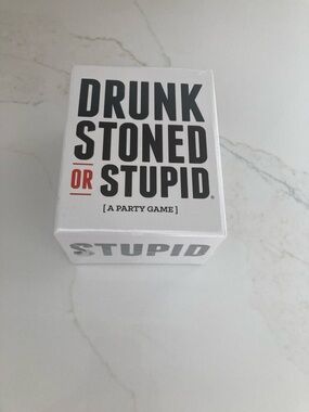 NWT Drunk Stoned or Stupid party card game party board game most likely to adult